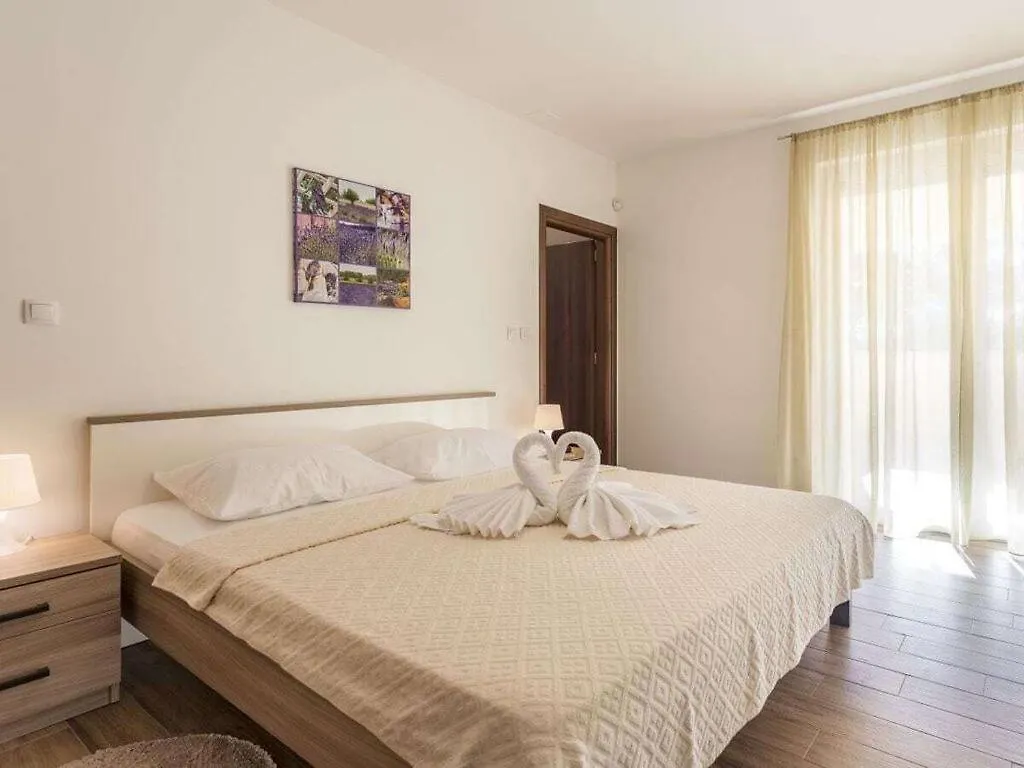 Holiday home Lorena Comfortable Holiday Residence Banjole
