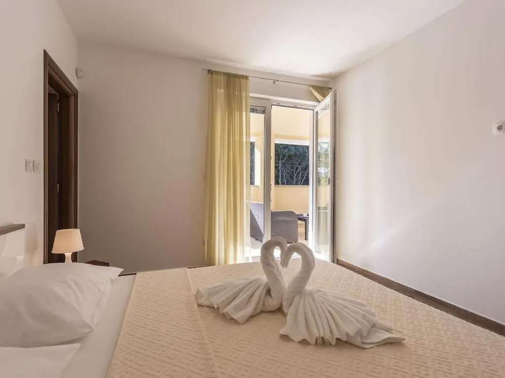 Lorena Comfortable Holiday Residence Banjole 0*,  Croatia